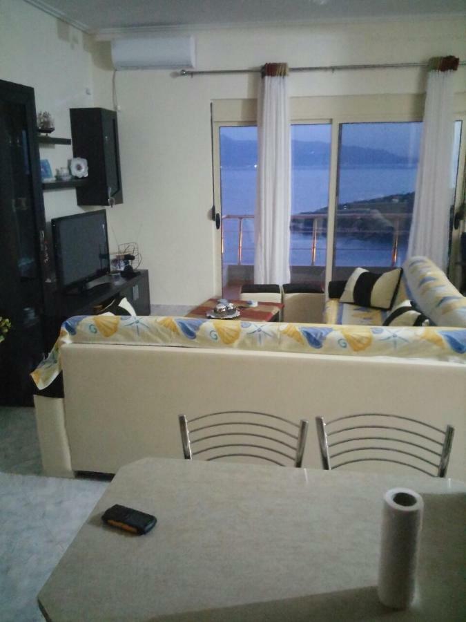 Cozy Sea Apartment ساراندا المظهر الخارجي الصورة